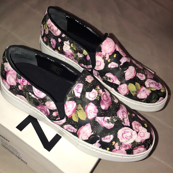 SCHUTZ Shoes - Schultz flower print leather slip on sneakers 9US